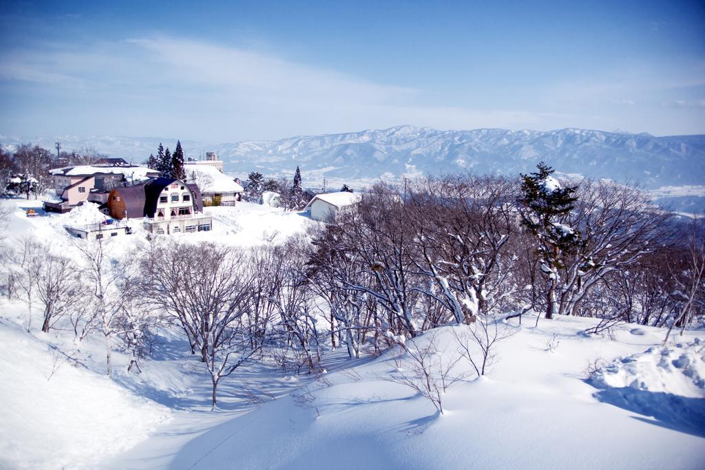 Snowball Chalet At Madarao Mountain Hotel Iiyama Exterior photo